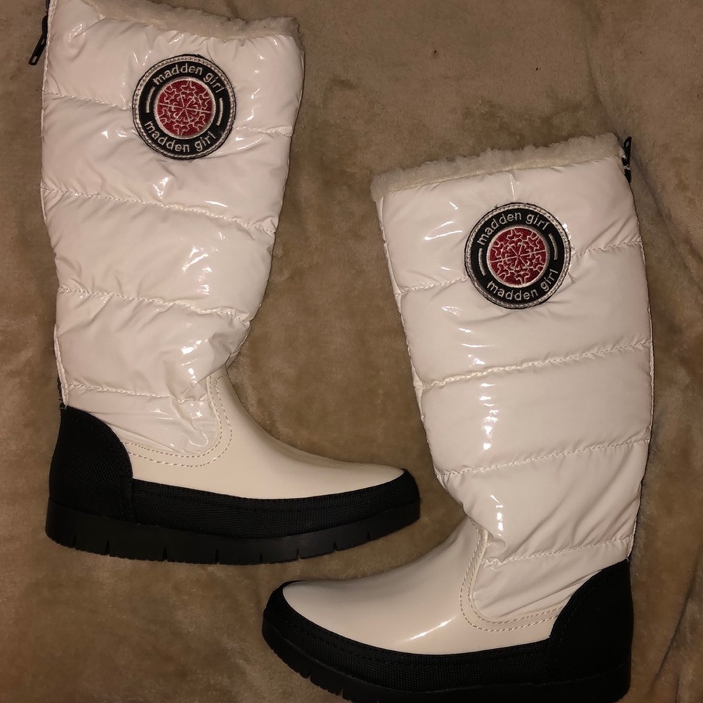 Madden girl snow boots
